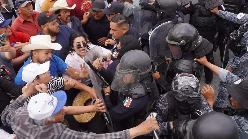 Violento repliegue de productores en Zacatecas.